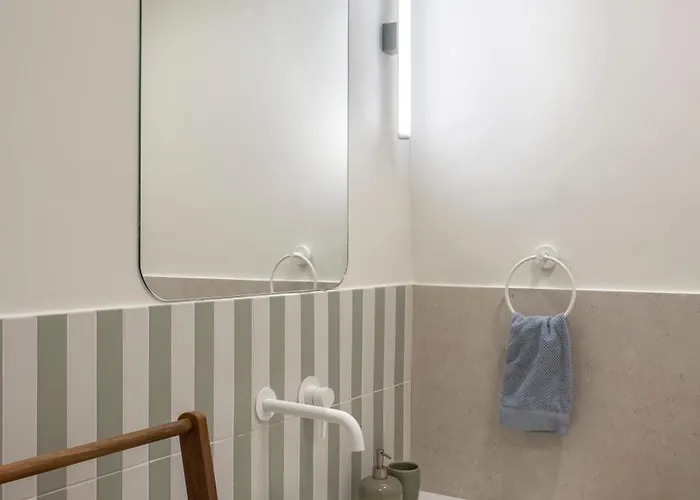 Sola Urban Apartmanhotel Szaloniki