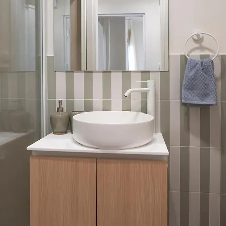 Aparthotel Sola Urban 4*