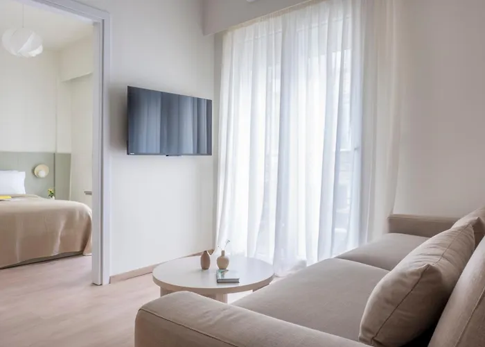 Sola Urban Aparthotel 4*